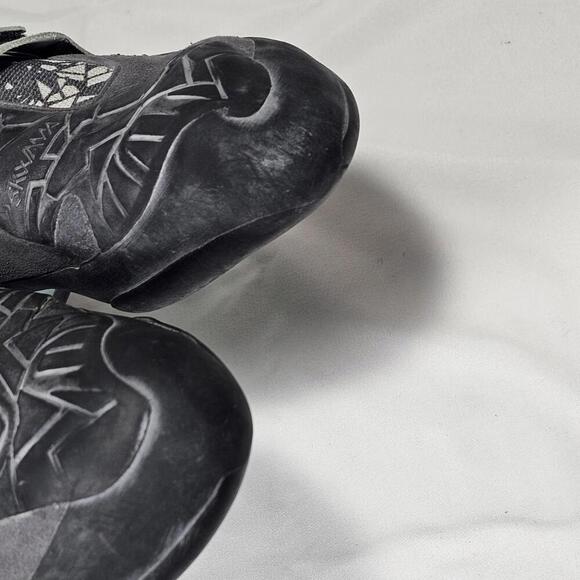 La Sportiva Women's Skwama Vegan Rock Climbing Bouldering Shoes Women's Size 7.5 - Picture 6 of 8